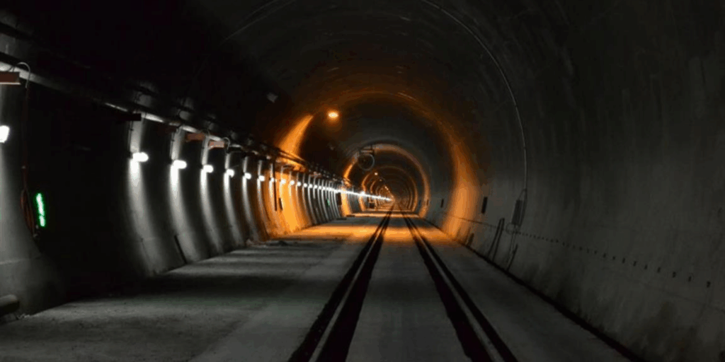 longest tunnel in india