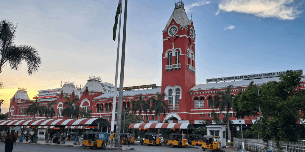top 10 biggest railway station in india