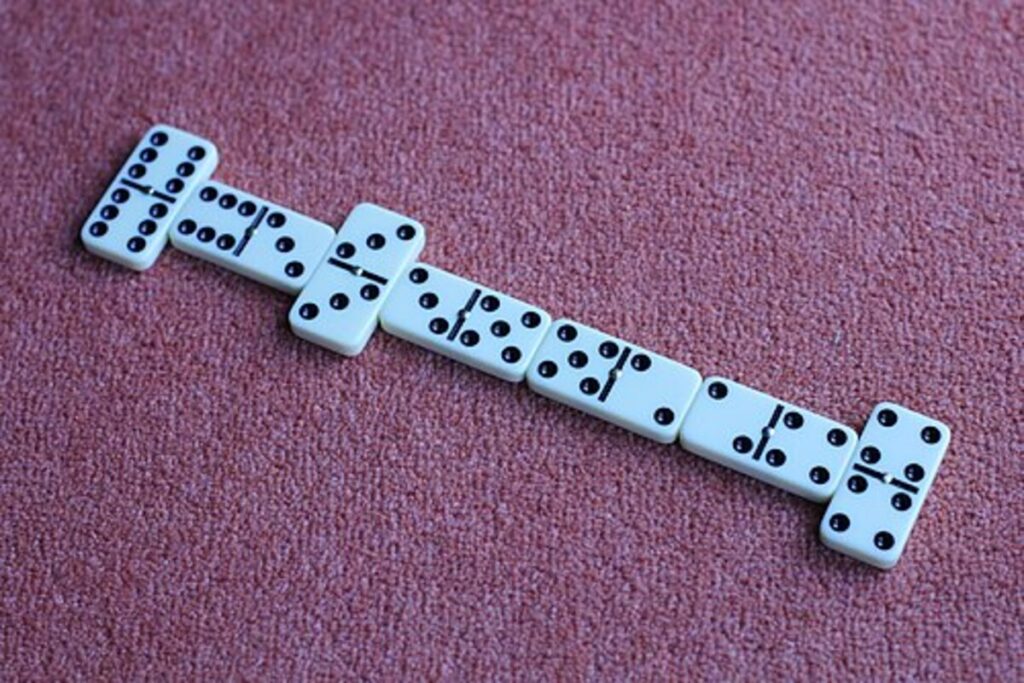 Dominoes