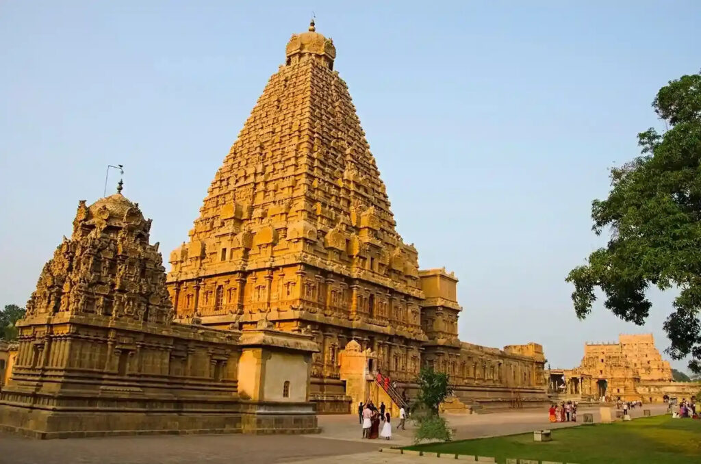 Brihadeeswarar Temple, Thanjavur 